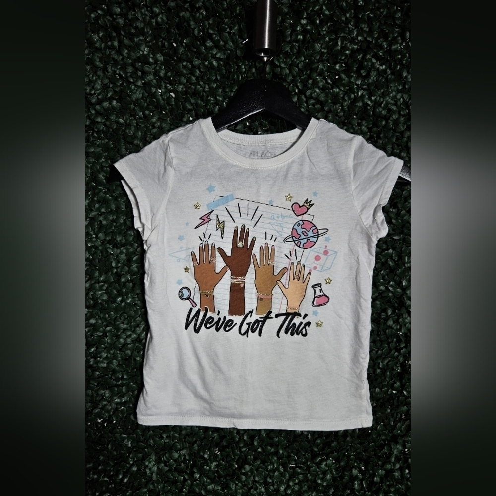 The Children's Place White Short Sleeve Tee Graphic Design